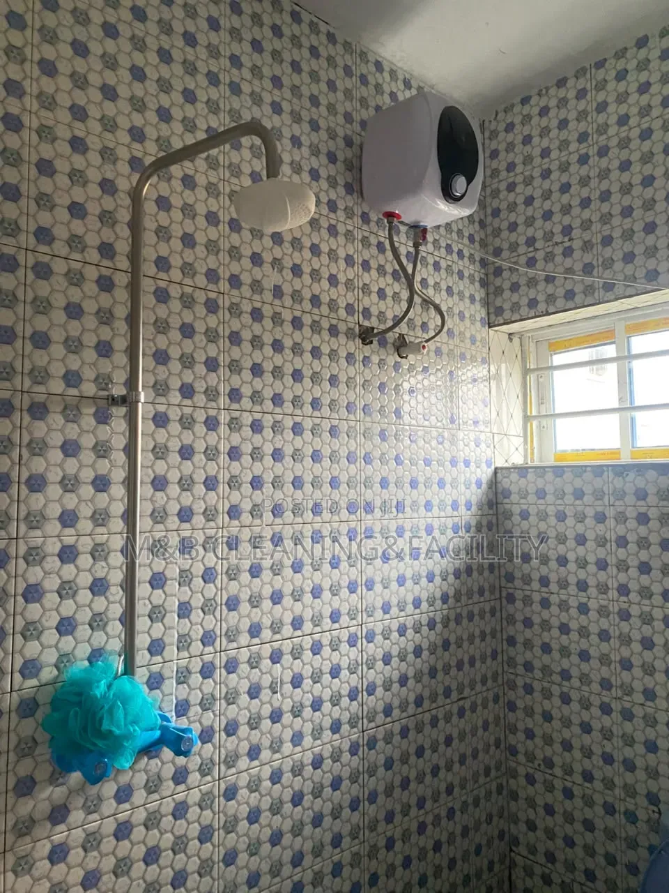 Professional Bathroom Toilet Cleaning Service.
