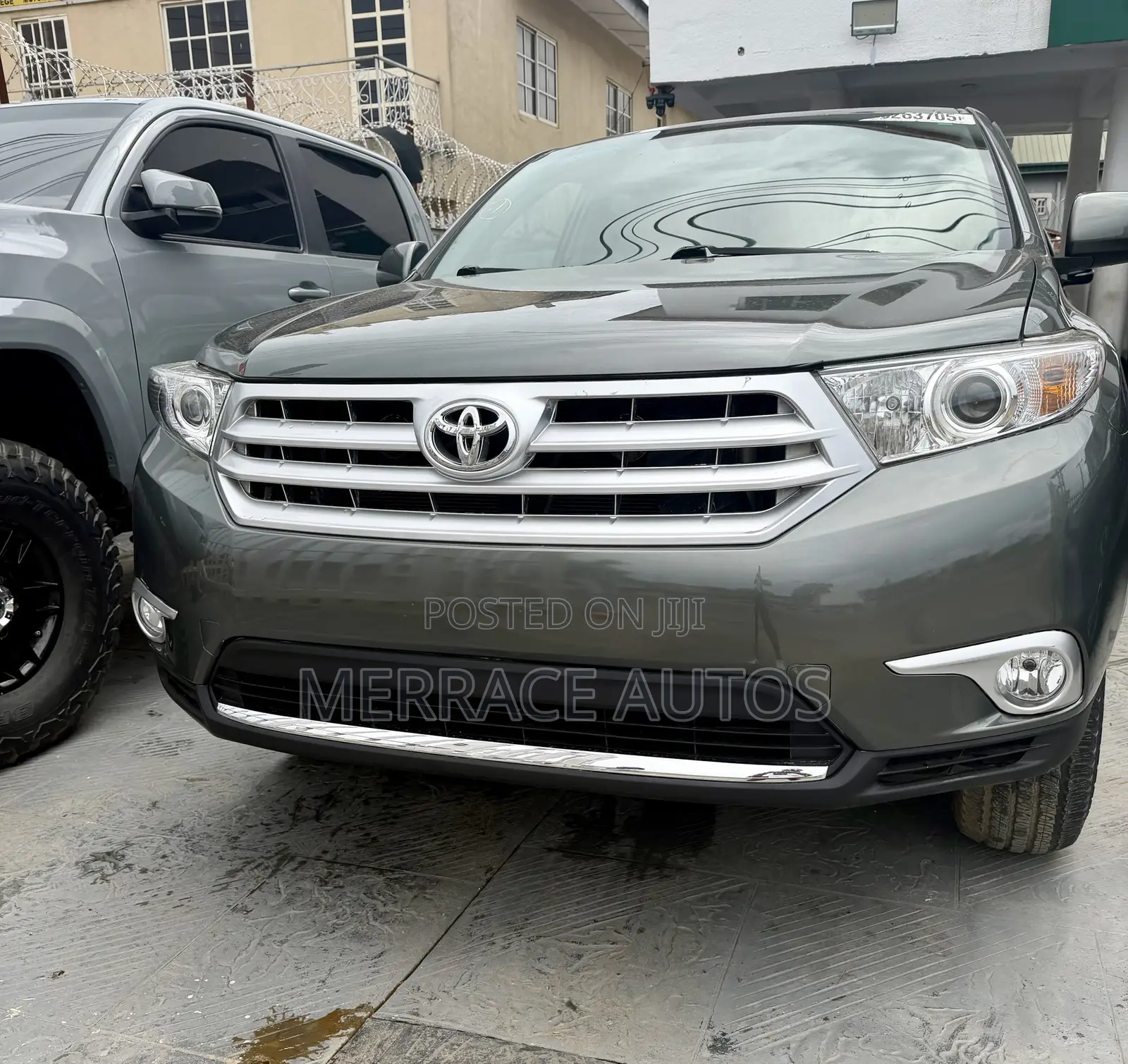 Toyota Highlander Limited 2012 Gray