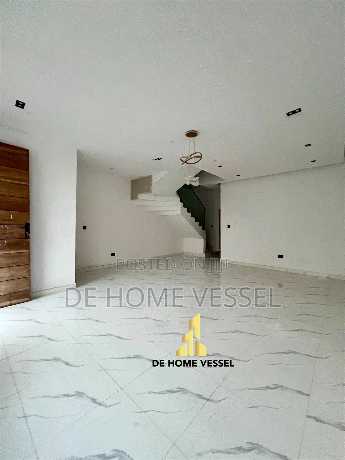 4bdrm Townhouse/Terrace in Ikota for sale
