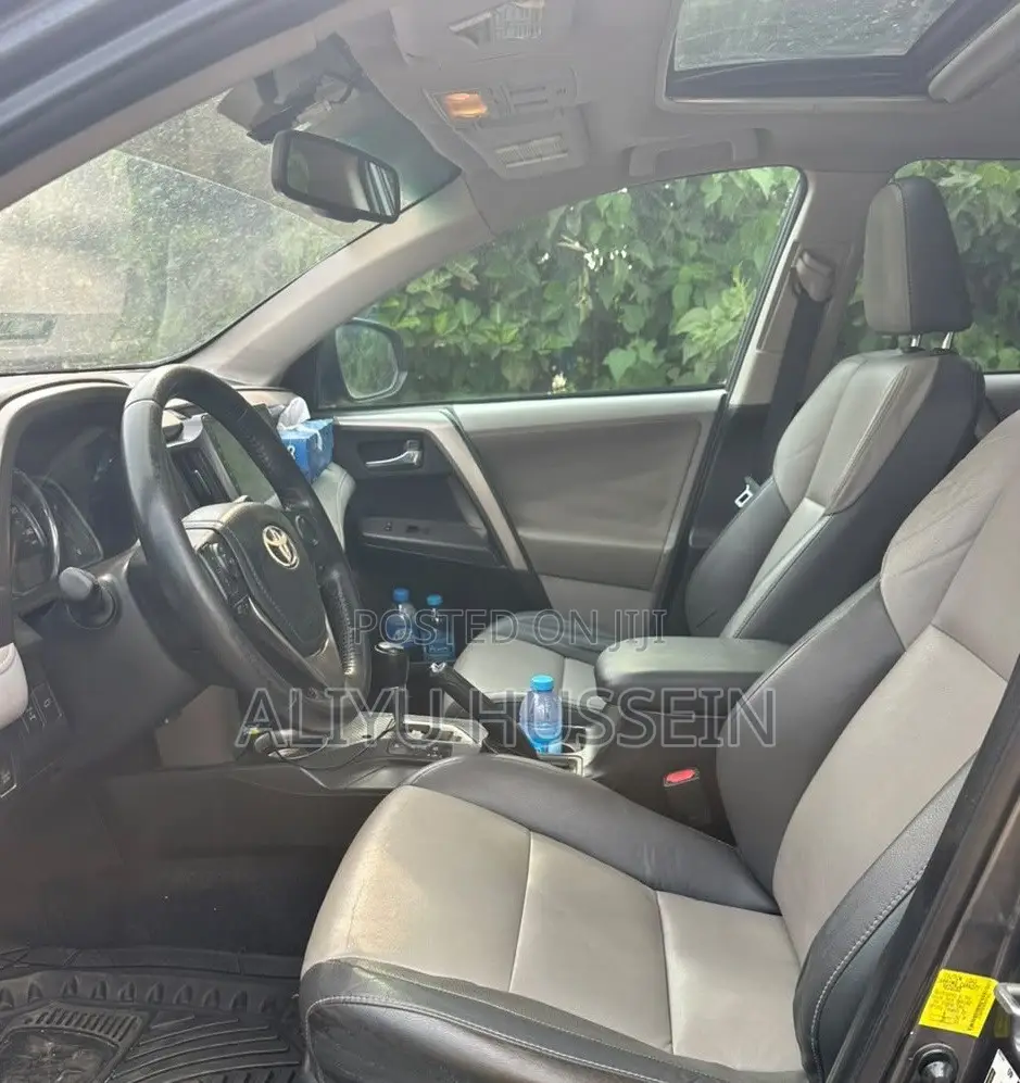 Toyota RAV4 2015 Gray