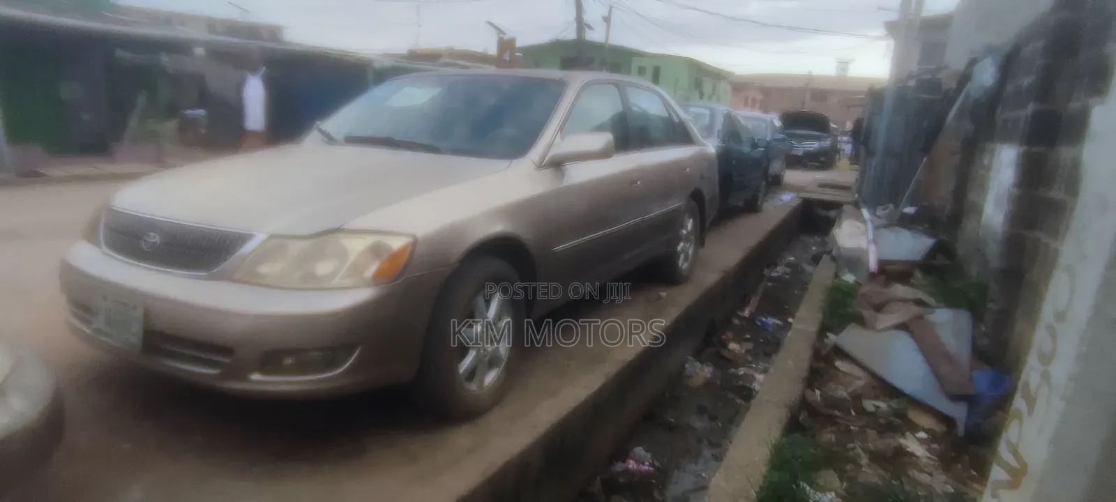 Toyota Avalon XL w/Bucket Seats 2003 Gold