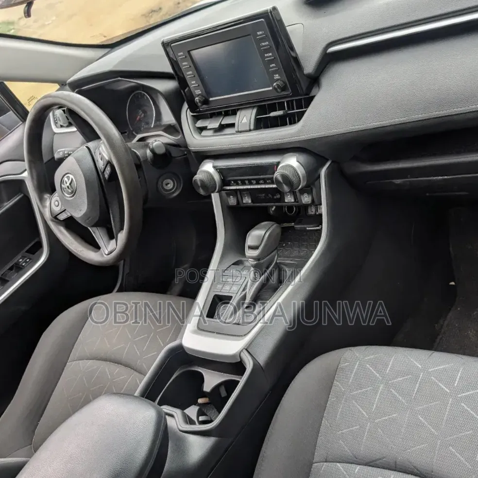 Toyota RAV4 2022 Gray