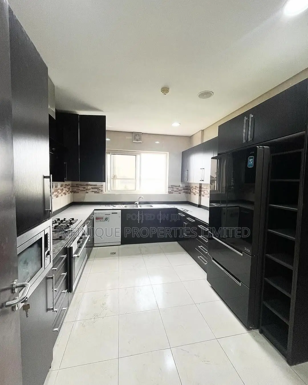 3bdrm Apartment in Ikoyi for rent