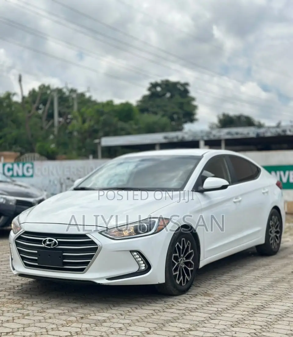 Hyundai Elantra 2017 White