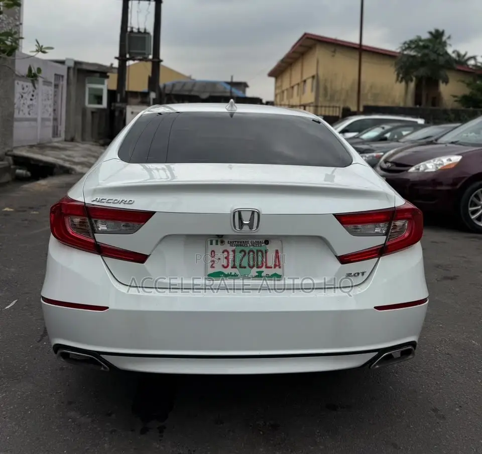 Honda Accord EX-L 2.0T 2018 White