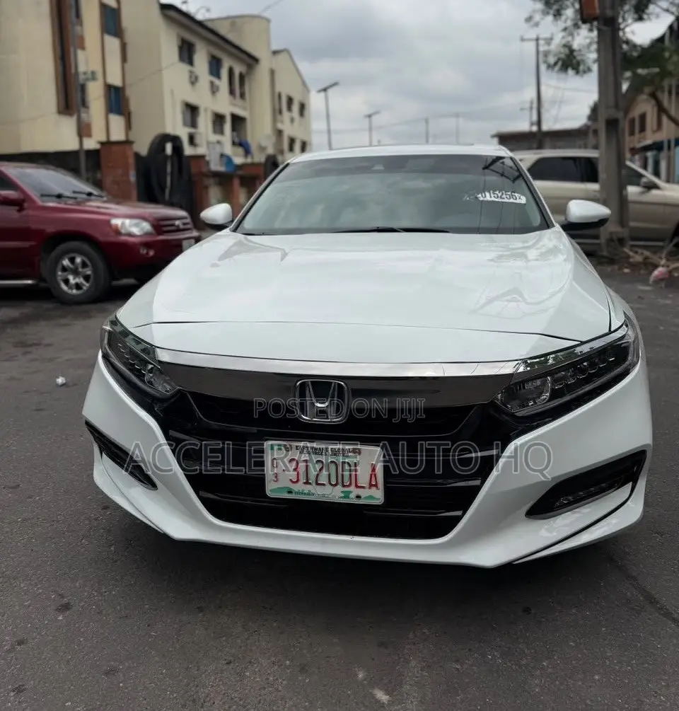Honda Accord EX-L 2.0T 2018 White