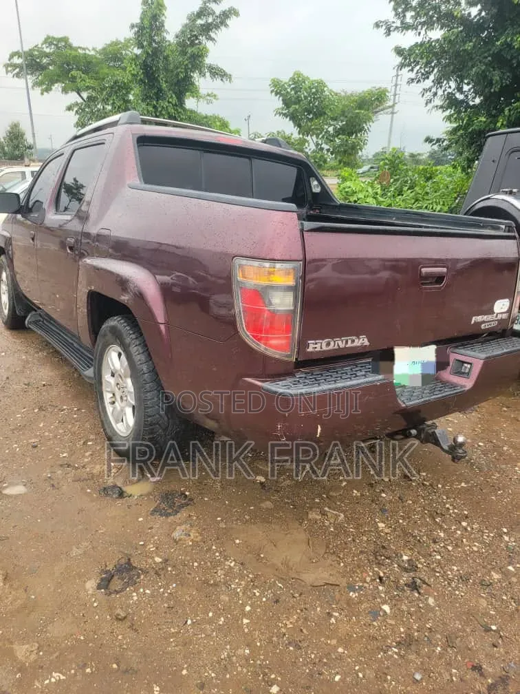 Honda Ridgeline 2010 Beige