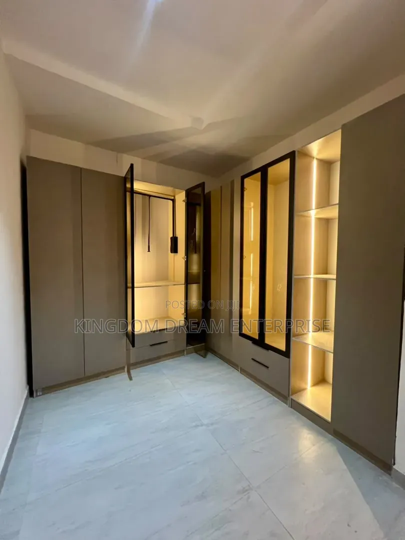 5bdrm Duplex in Lekki Phase 1 Lagos for sale