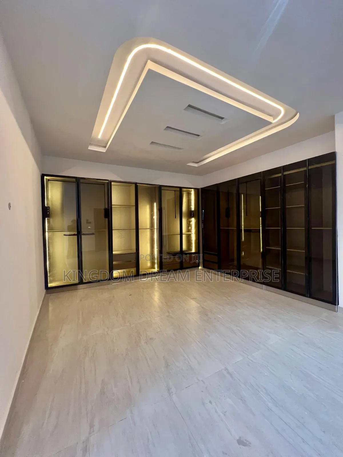 5bdrm Duplex in Lekki Phase 1 Lagos for sale