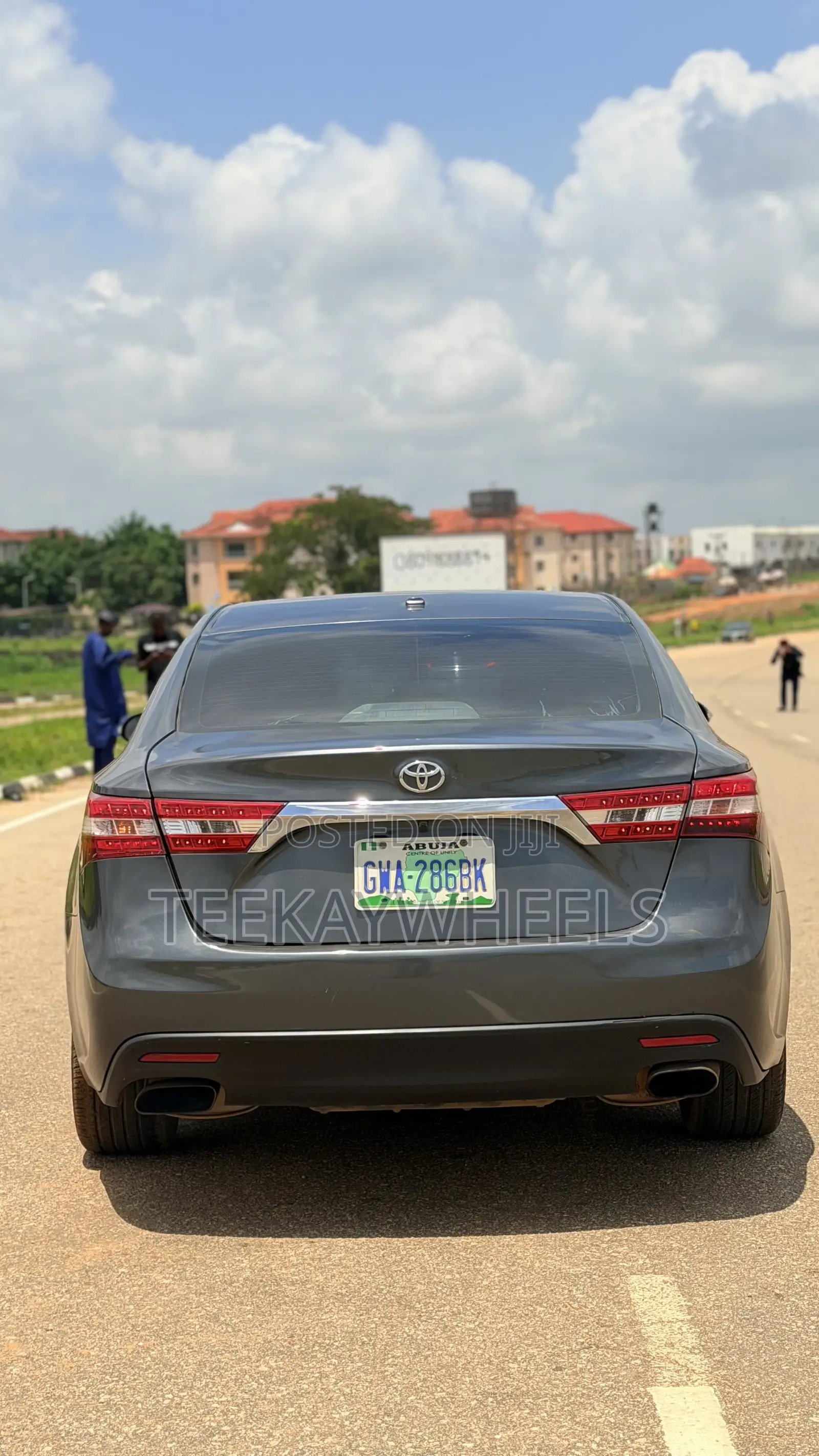Toyota Avalon Limited FWD Sedan (3.6L 6cyl 6A) 2016 Gray