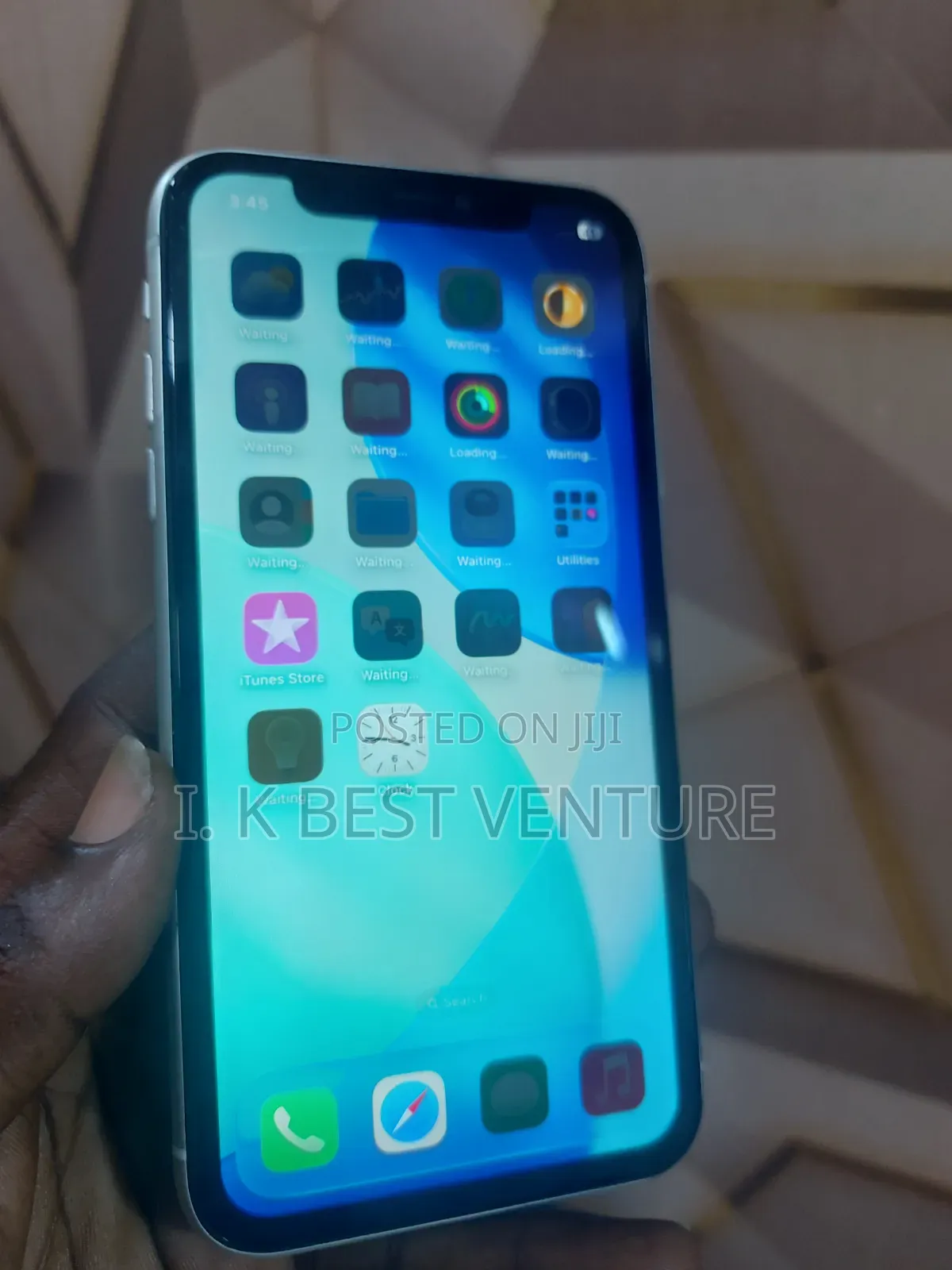 Apple iPhone 11 64 GB White