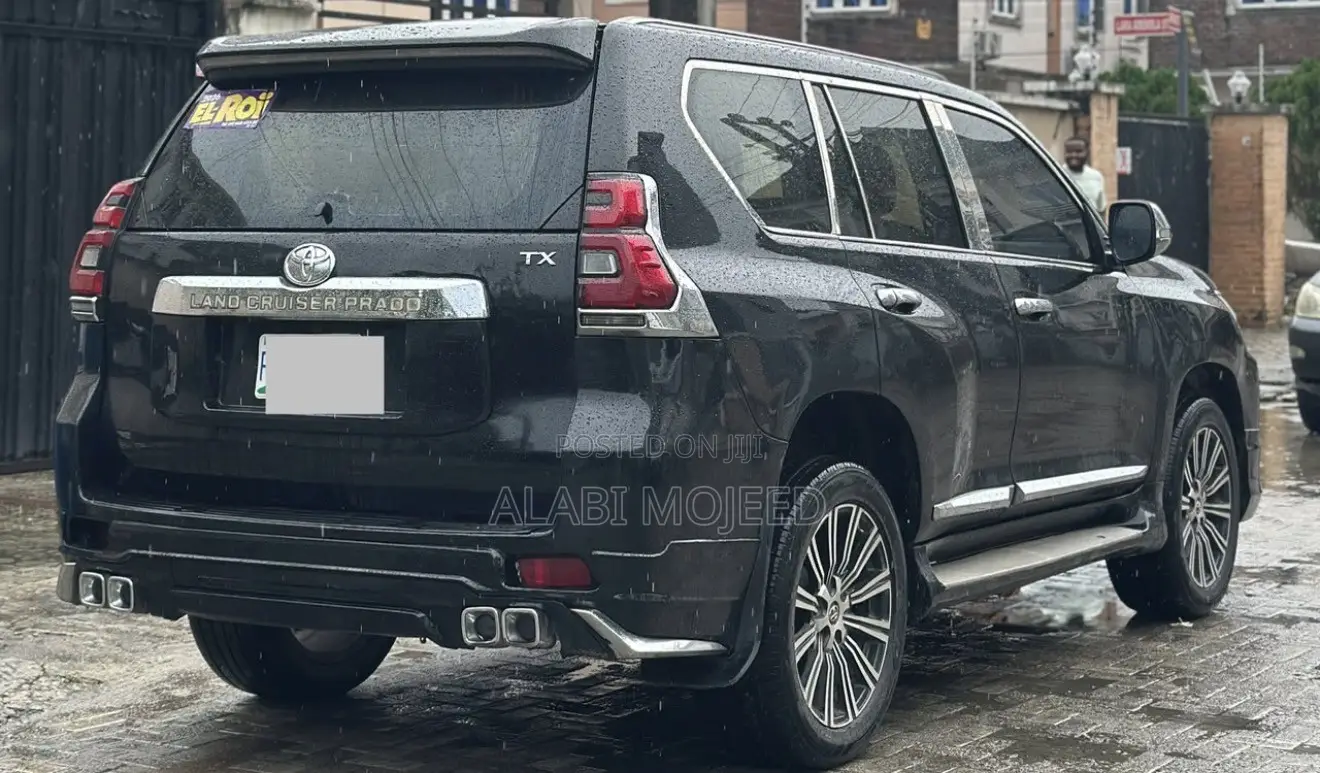 Toyota Land Cruiser Prado 4.0 Petrol TX 2015 Black