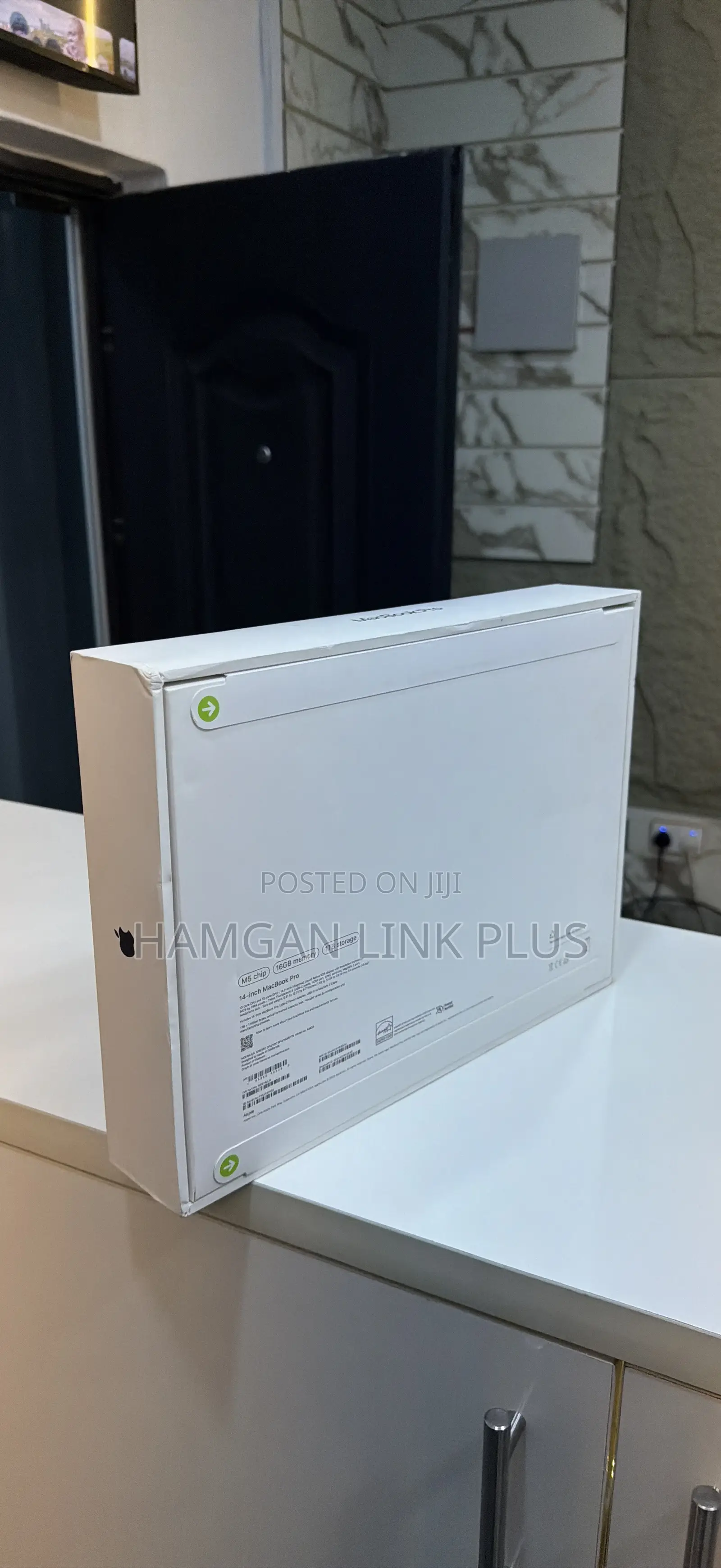 New Laptop Apple MacBook Pro 2026 M6 16GB Apple M5 SSD 1T