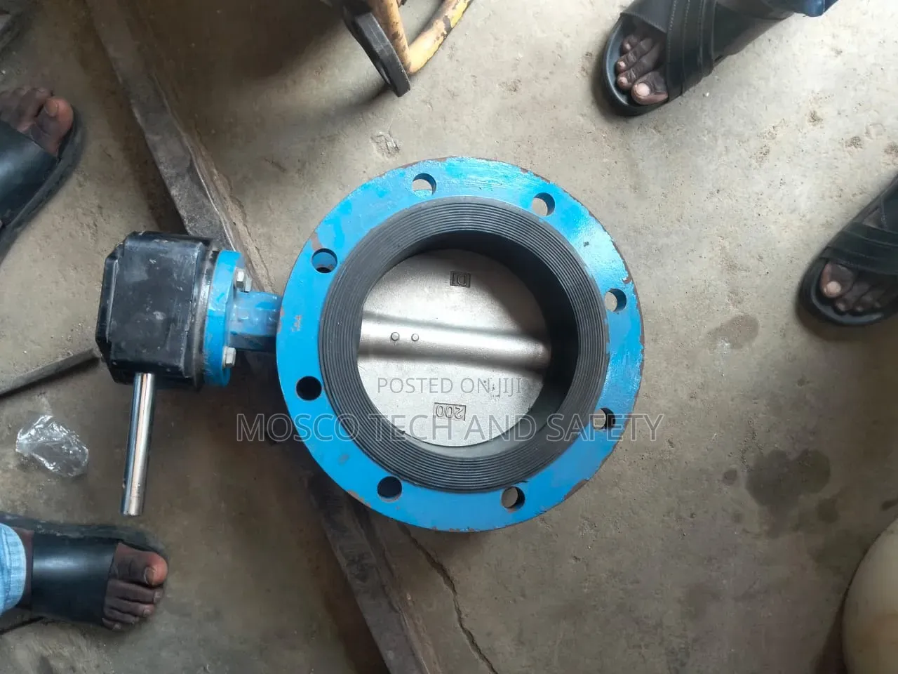 Dn200 Gear-Operated Butterfly Valve (8")