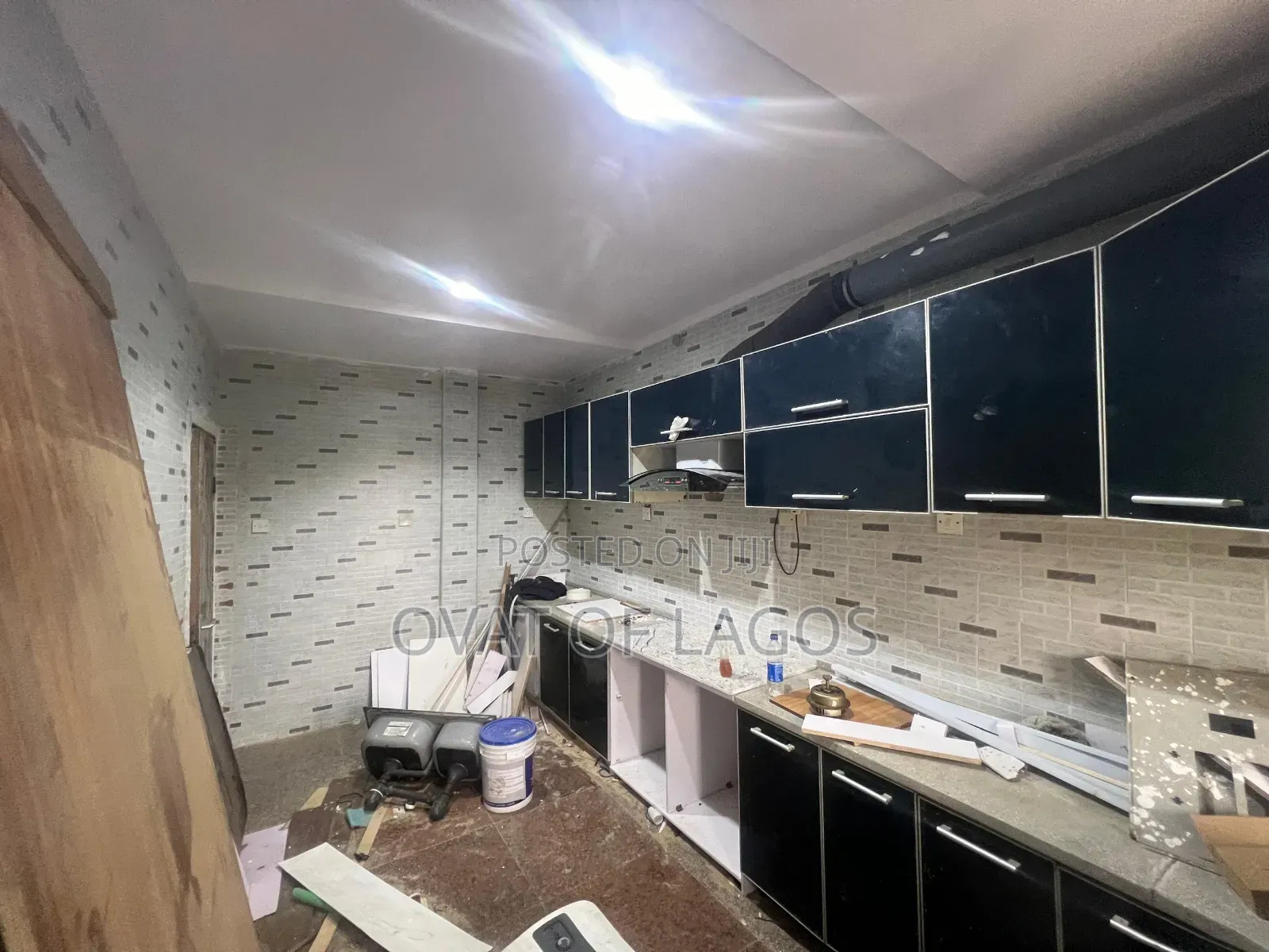 3bdrm Apartment in Off Gerrade Road, Ikoyi S.W for rent