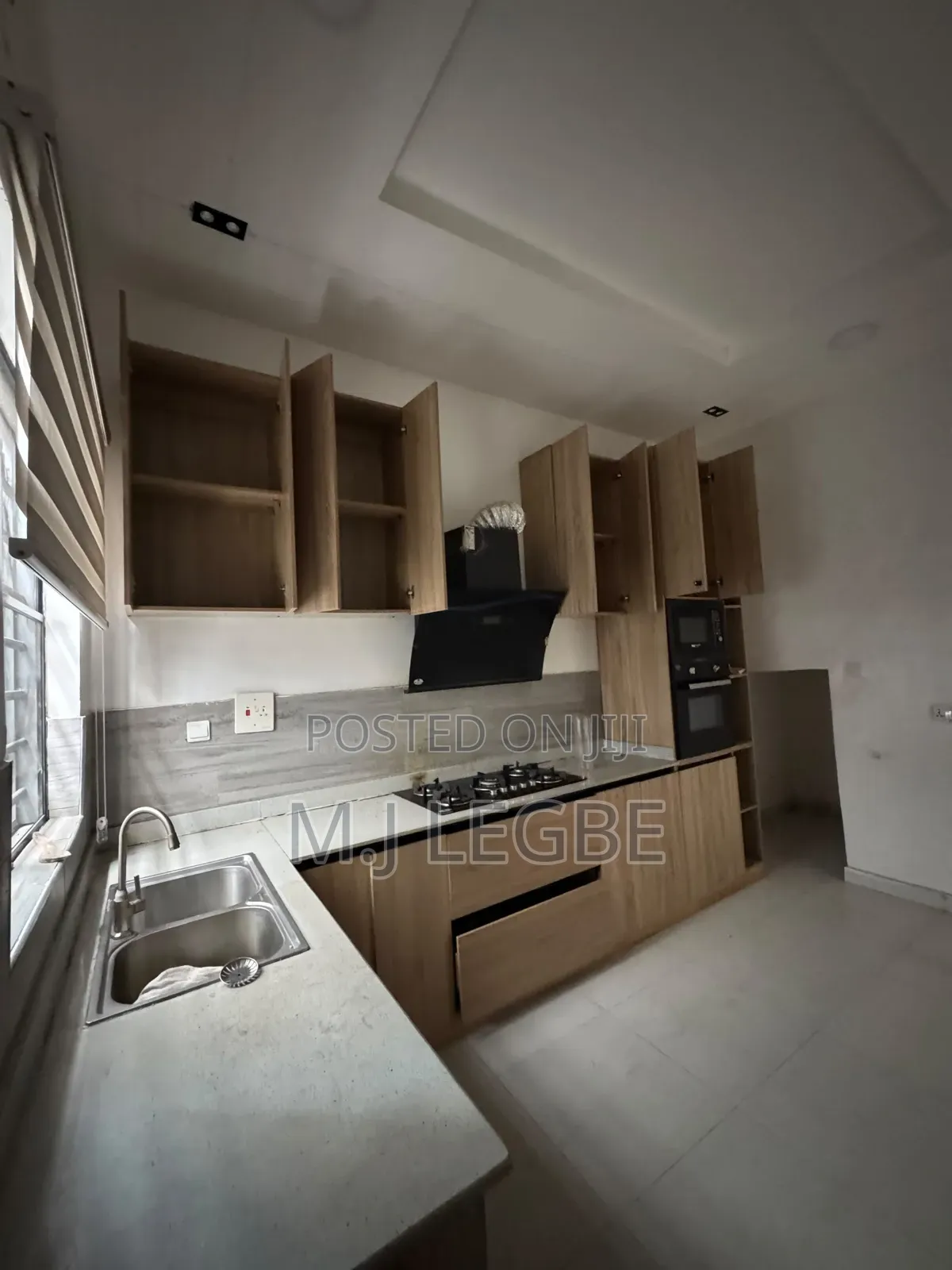 4bdrm Duplex in Vgc for rent
