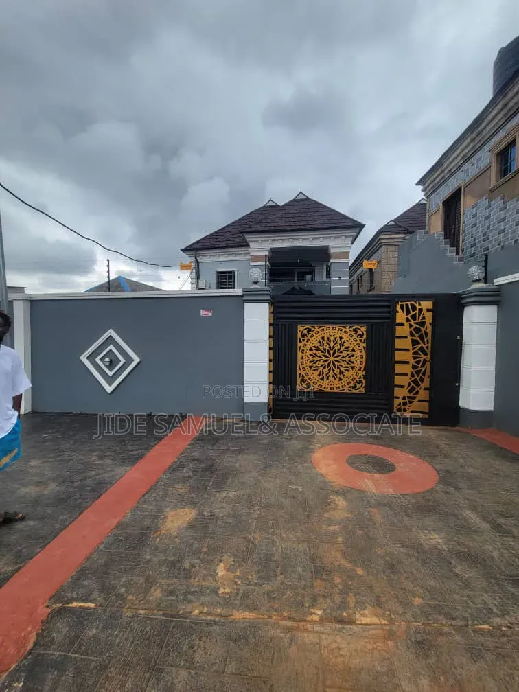 Furnished Mini Flat in Ayobo for rent