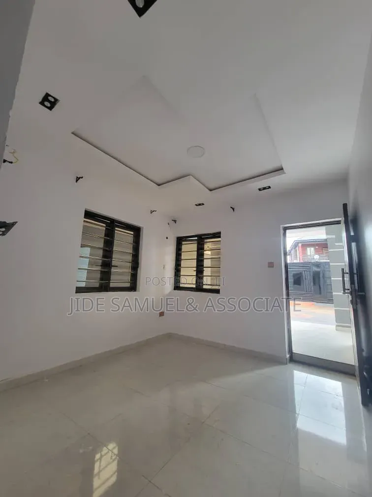 Furnished Mini Flat in Ayobo for rent