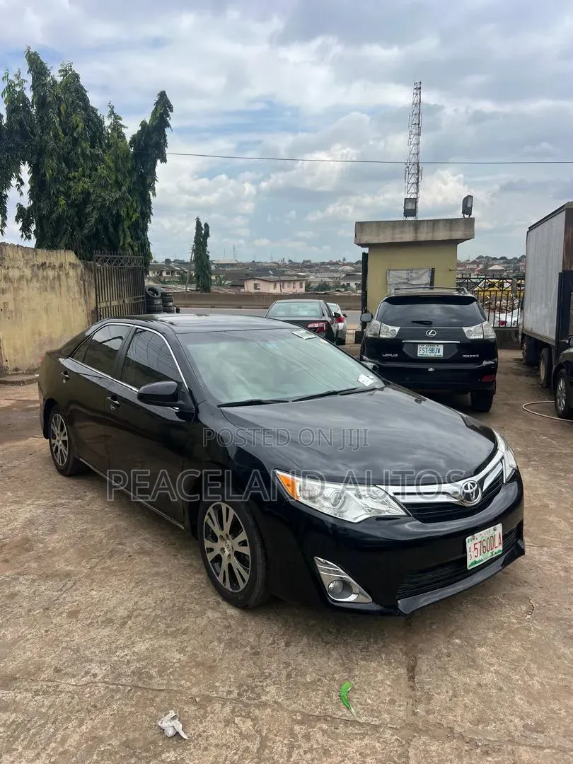 Toyota Camry 2013 Black