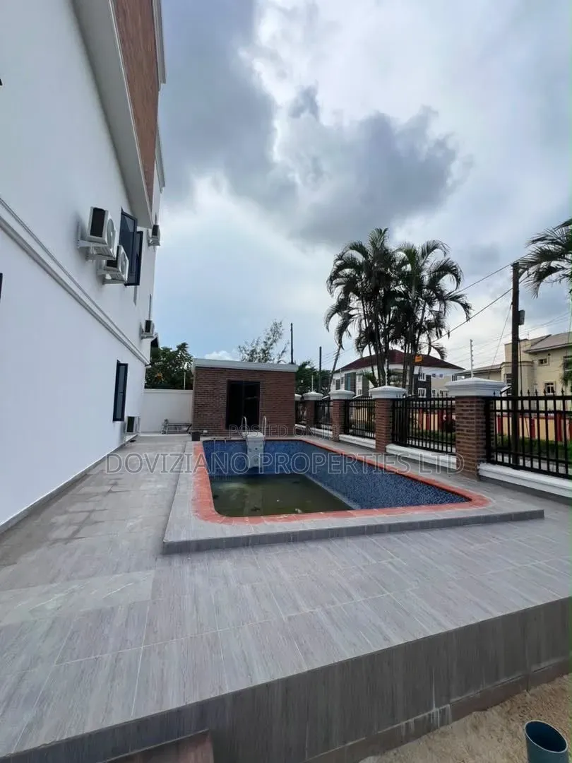 4bdrm Duplex in Old Ikoyi for rent