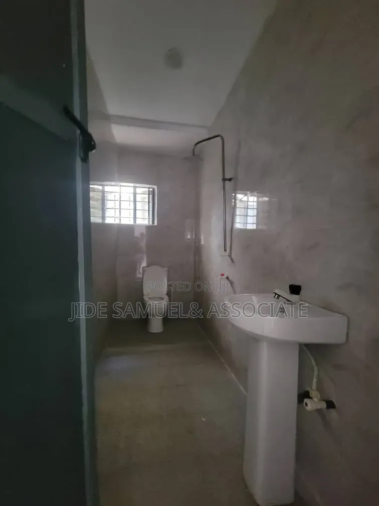 Furnished Mini Flat in Ayobo for rent