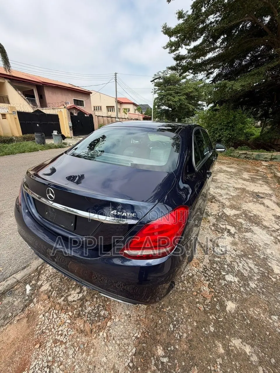 Mercedes-Benz C400 2016 Blue