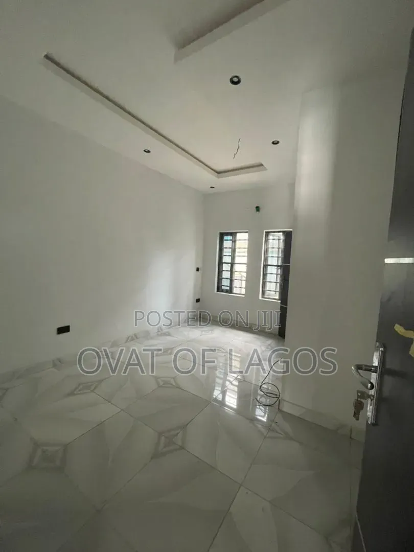3bdrm Duplex in Abraham Adesanya for sale