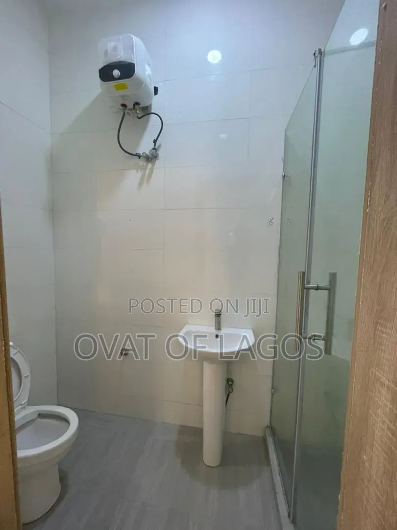 2bdrm Apartment in Abraham Adesanya for sale
