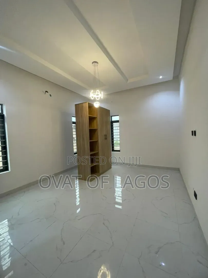 2bdrm Apartment in Abraham Adesanya for sale