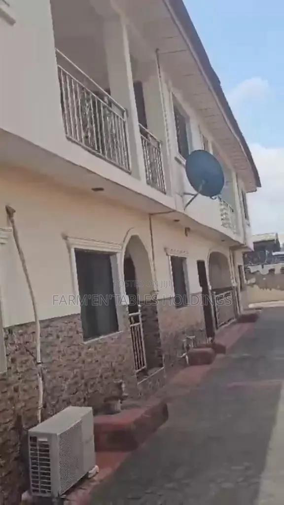 20bdrm Townhouse/Terrace in Igando for sale