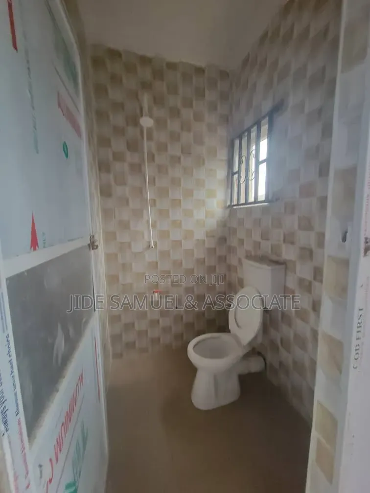 Furnished Mini Flat in Ayobo for rent