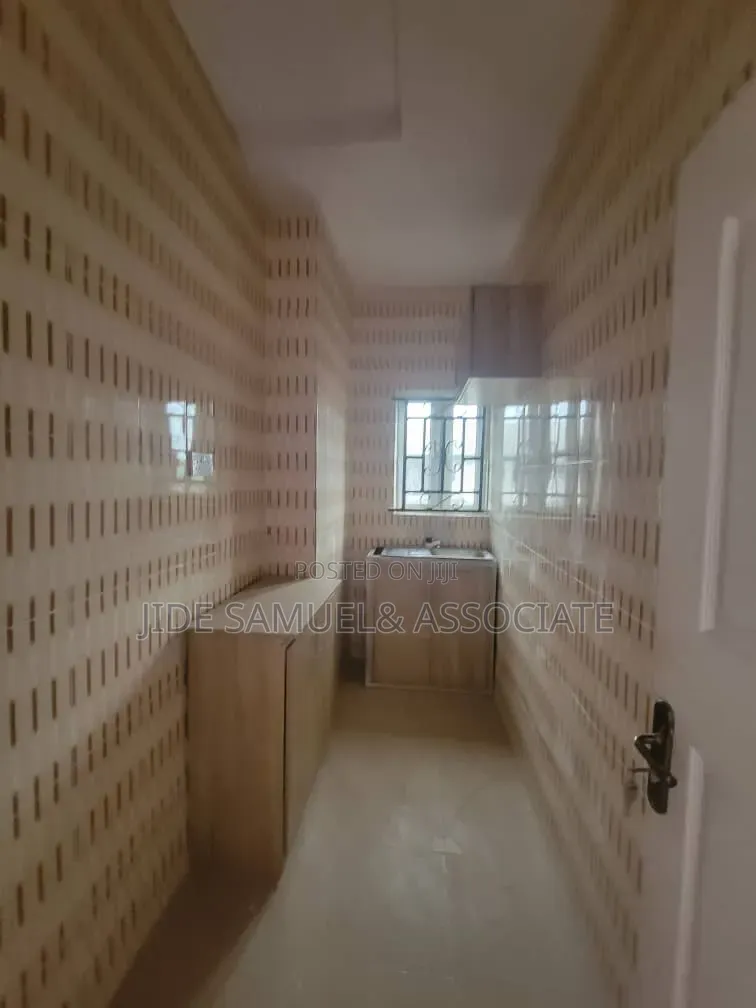 Furnished Mini Flat in Ayobo for rent