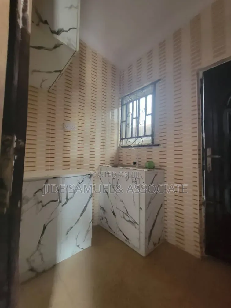 Furnished 2bdrm Block of Flats in Ayobo for rent