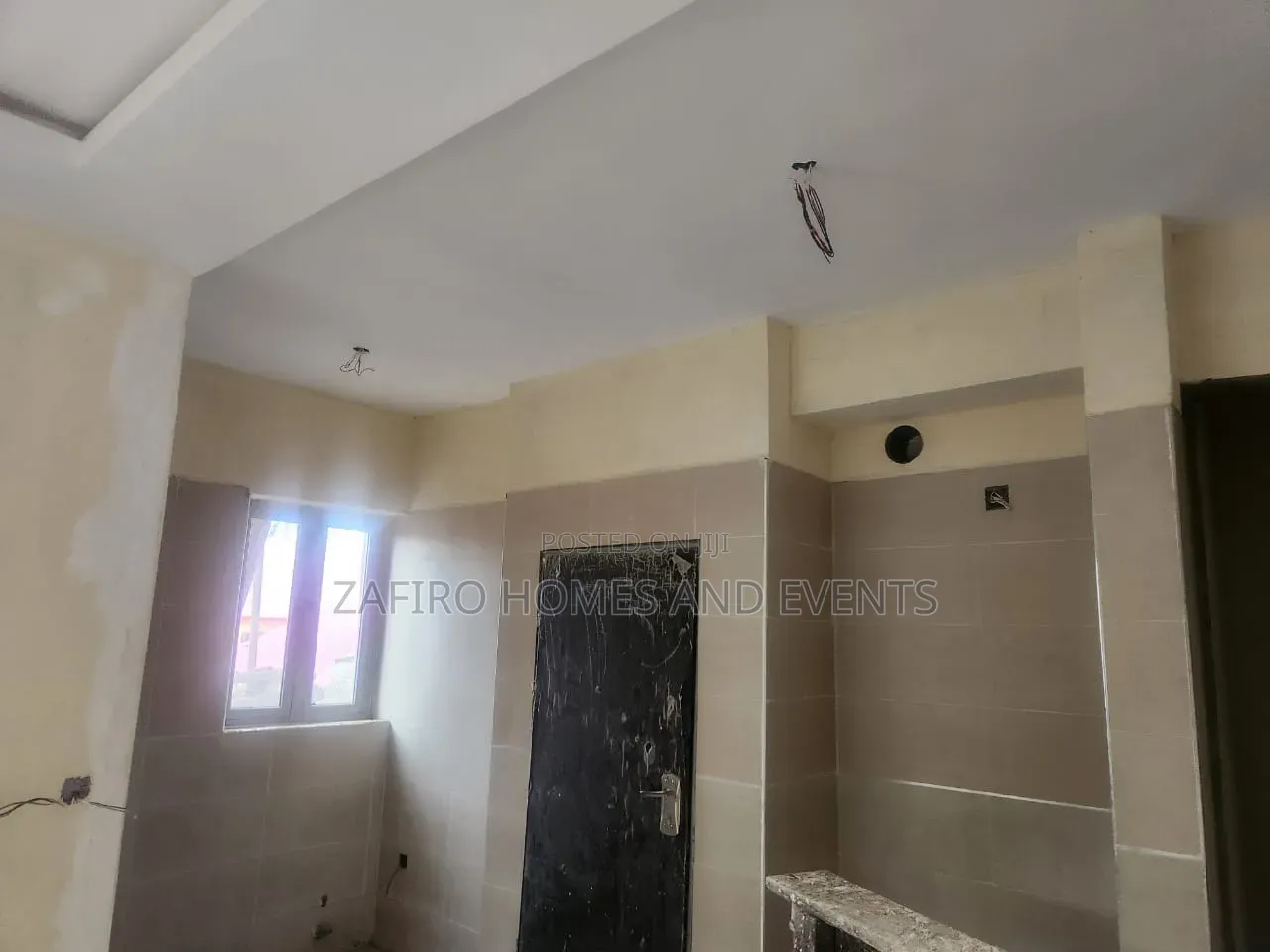 2bdrm Apartment in Off Awolowo Avenue, for sale