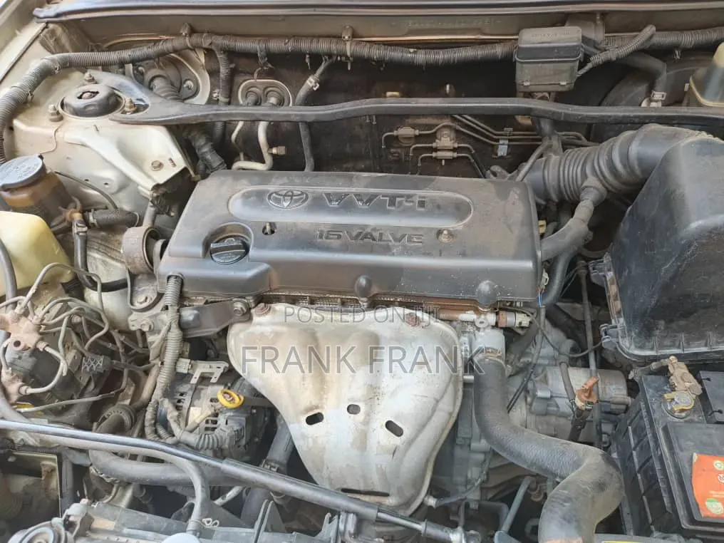 Toyota Highlander 2005 Gold