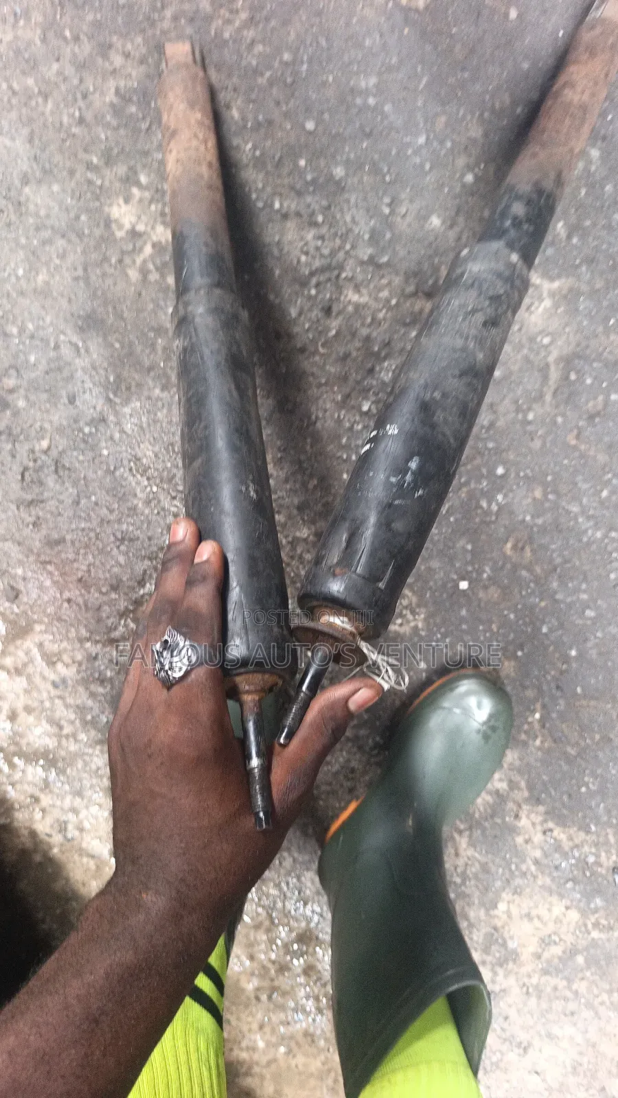 Back Shock Absorbers Escape 2003
