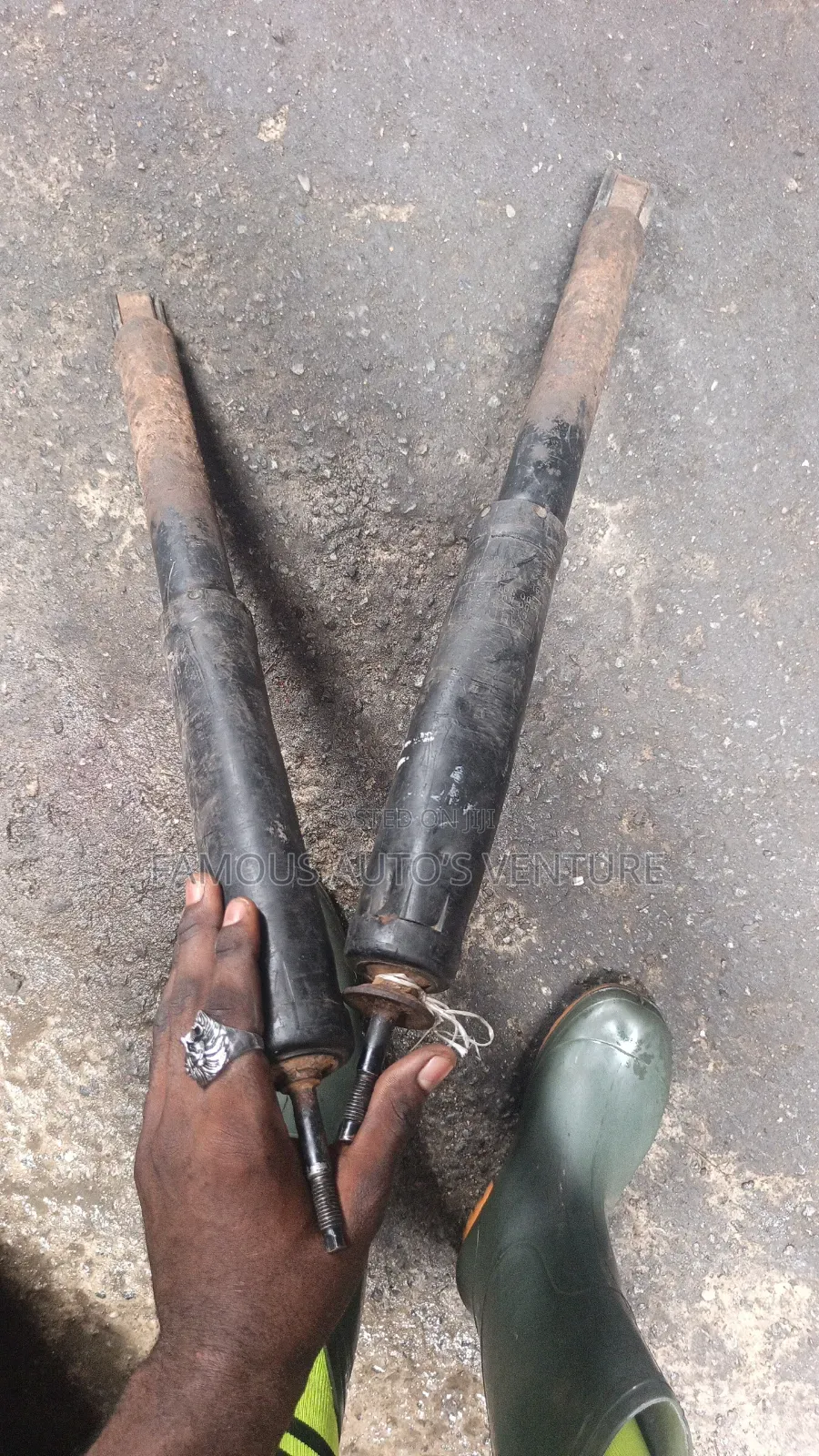 Back Shock Absorbers Escape 2003