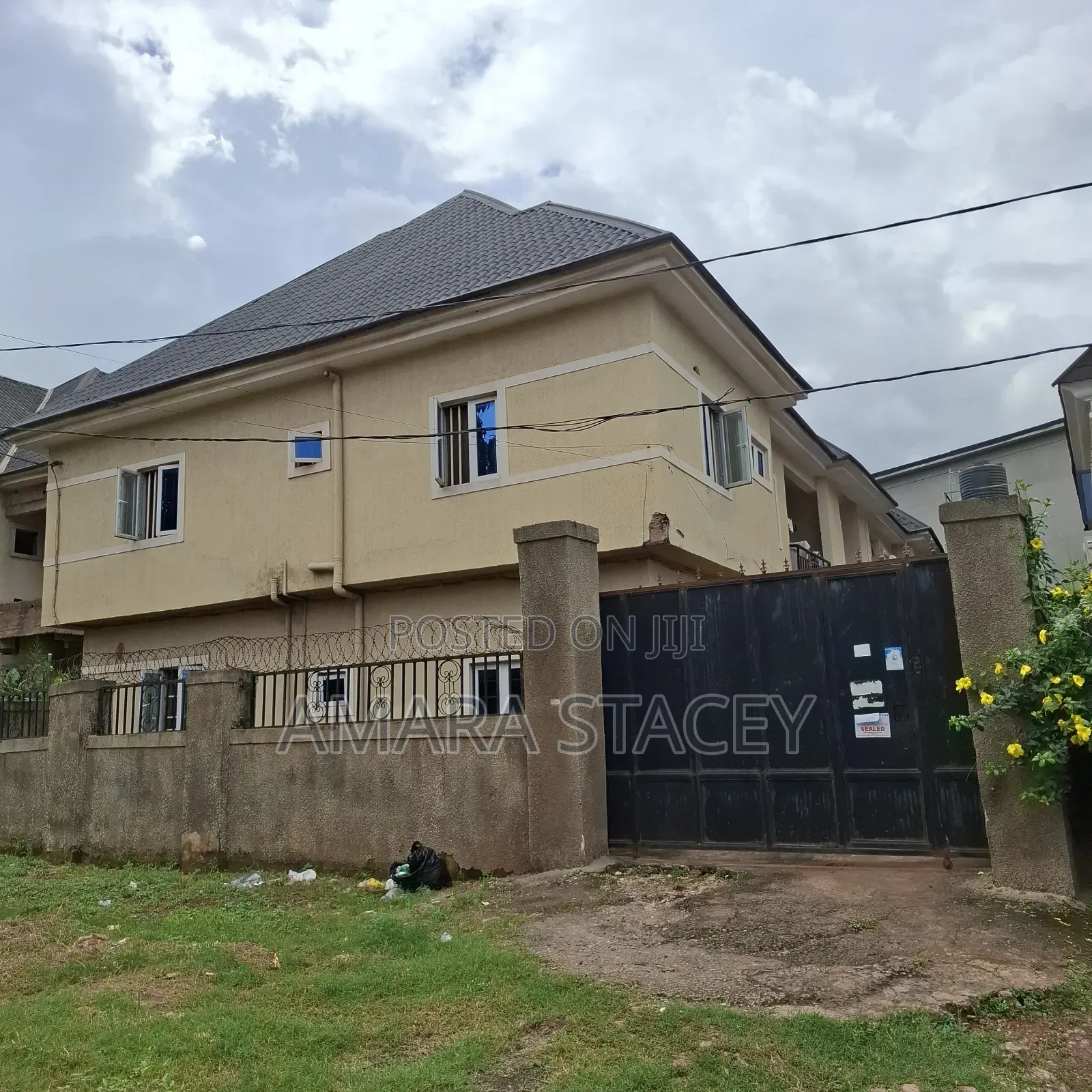 3bdrm Block of Flats in Enugu for sale