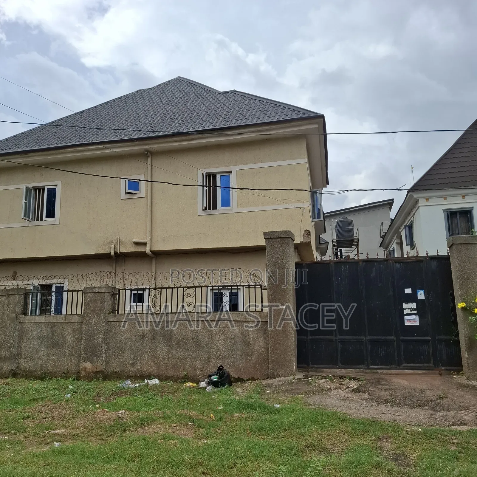 3bdrm Block of Flats in Enugu for sale