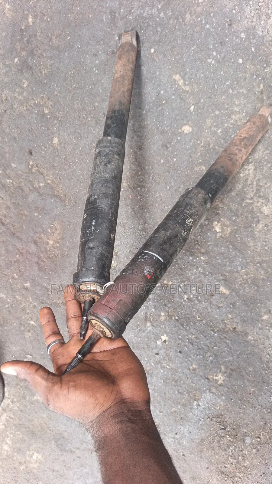 Back Shock Absorbers Escape 2003