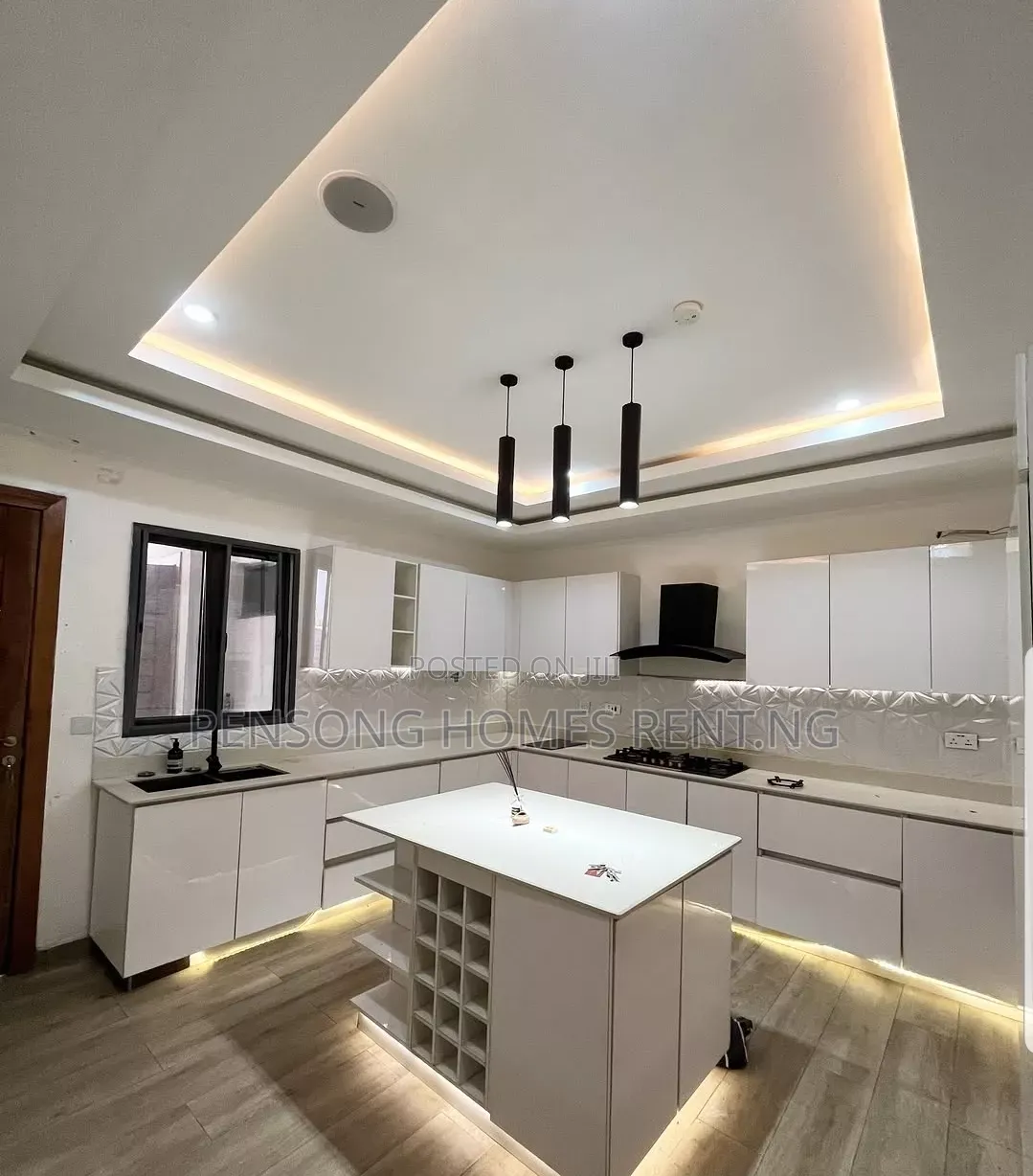 4bdrm Duplex in Oniru Estate, Kofo Abayomi for rent