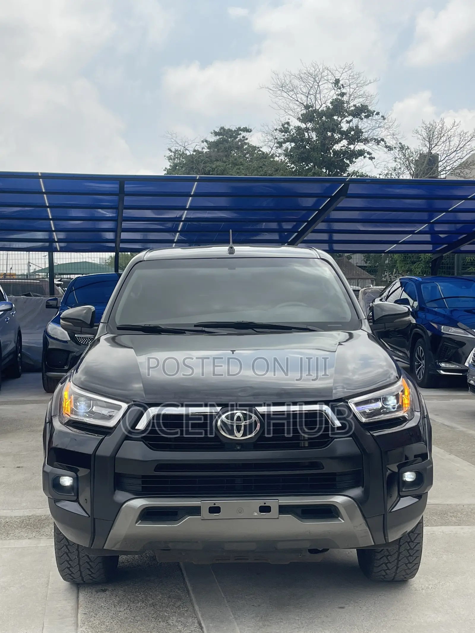 Toyota Hilux 2024 Black