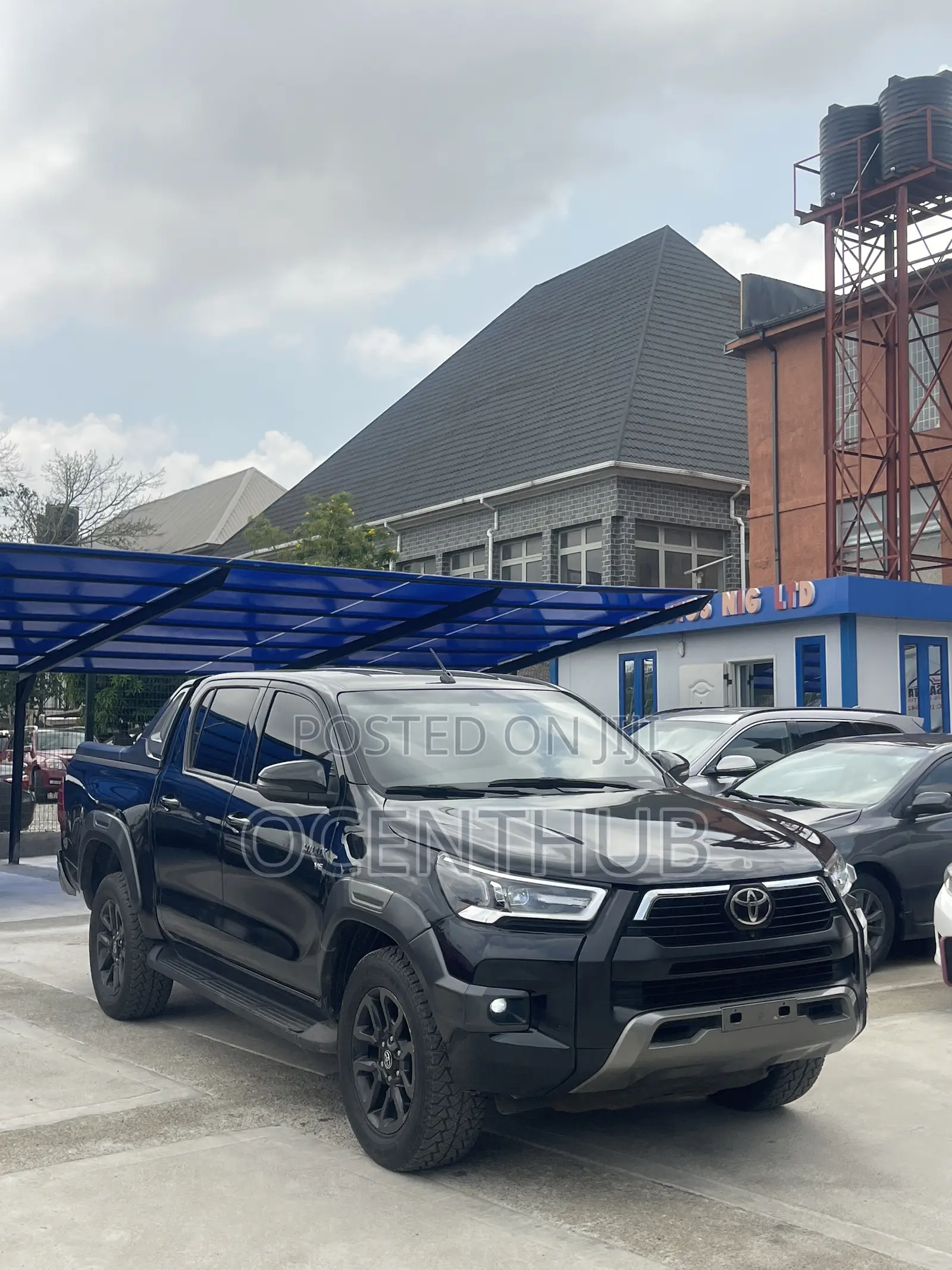 Toyota Hilux 2024 Black