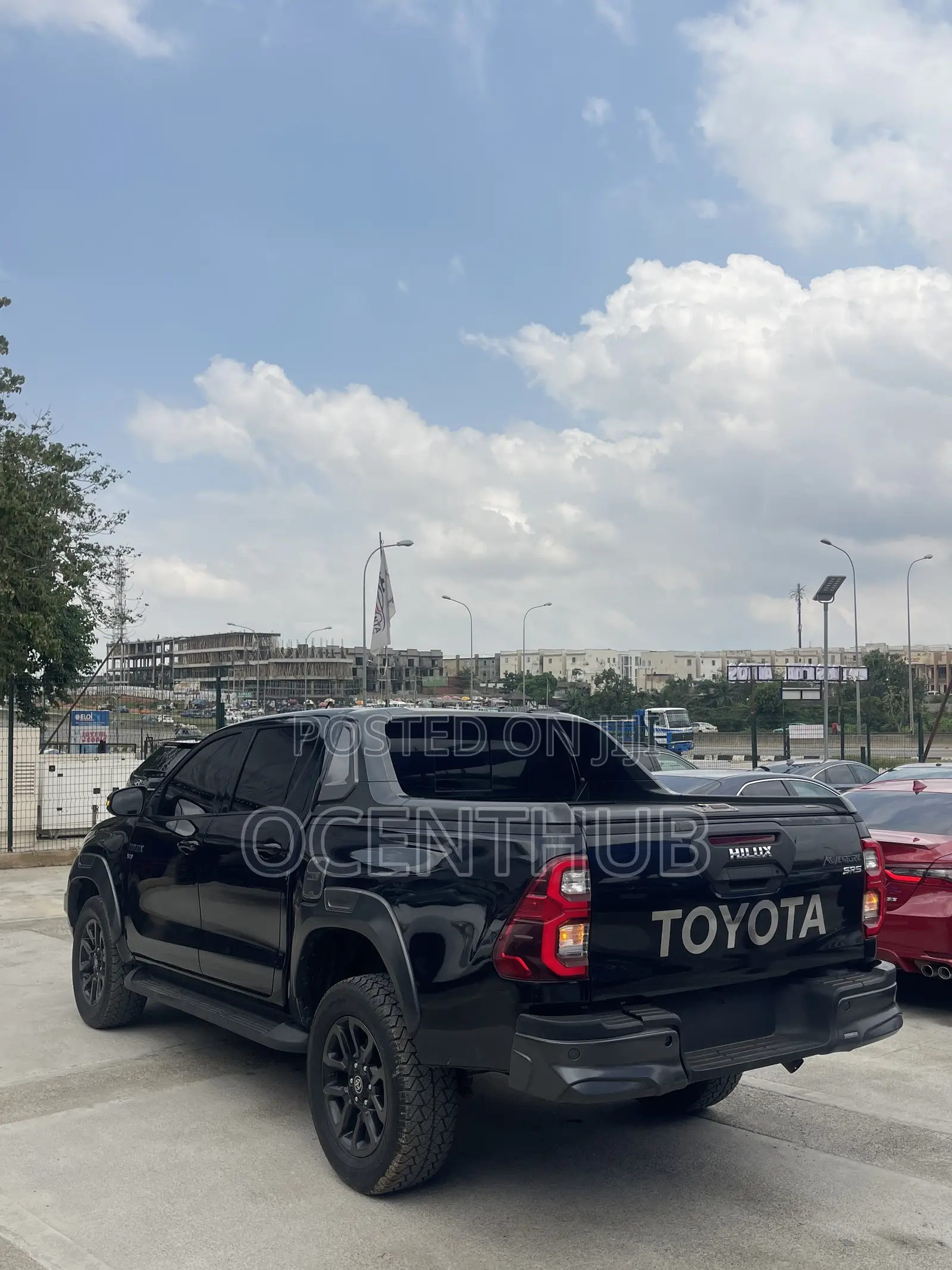 Toyota Hilux 2024 Black