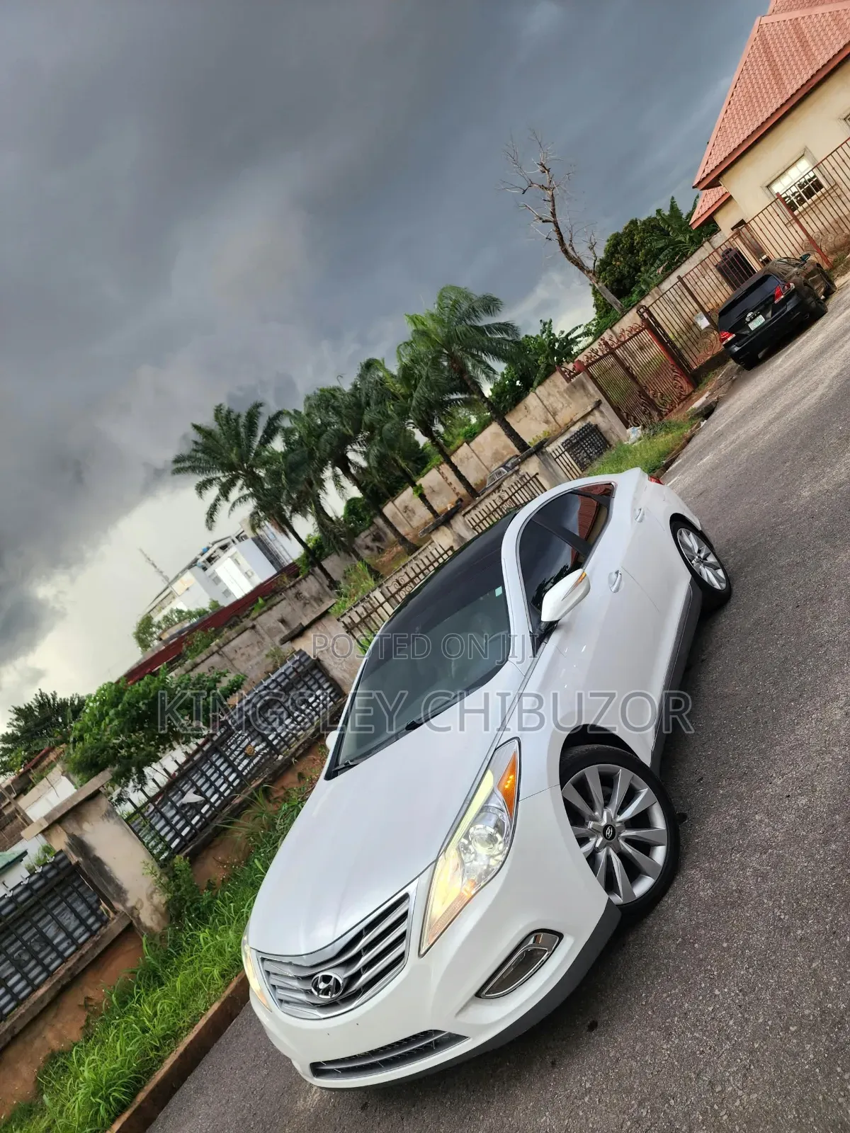 Hyundai Azera 2015 White