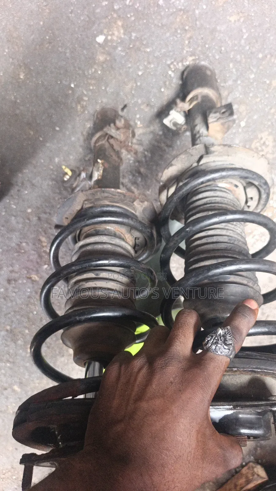 Front Shock Absorbers Ford Escape 2003