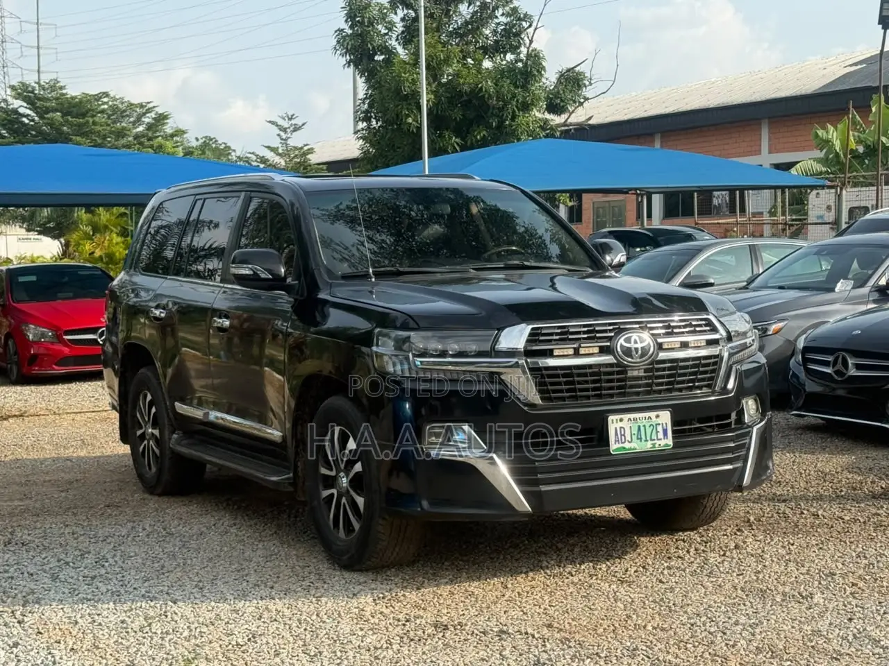 Toyota Land Cruiser 2015 Black