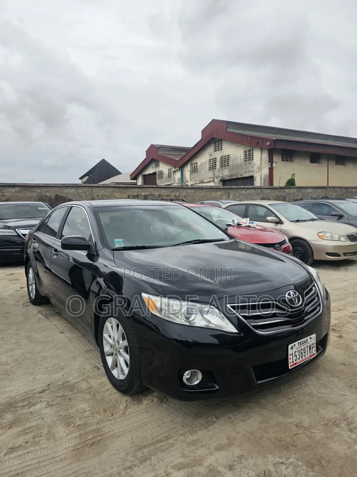 Toyota Camry XLE 4dr Sedan (2.5L 4cyl 6A) 2012 Black