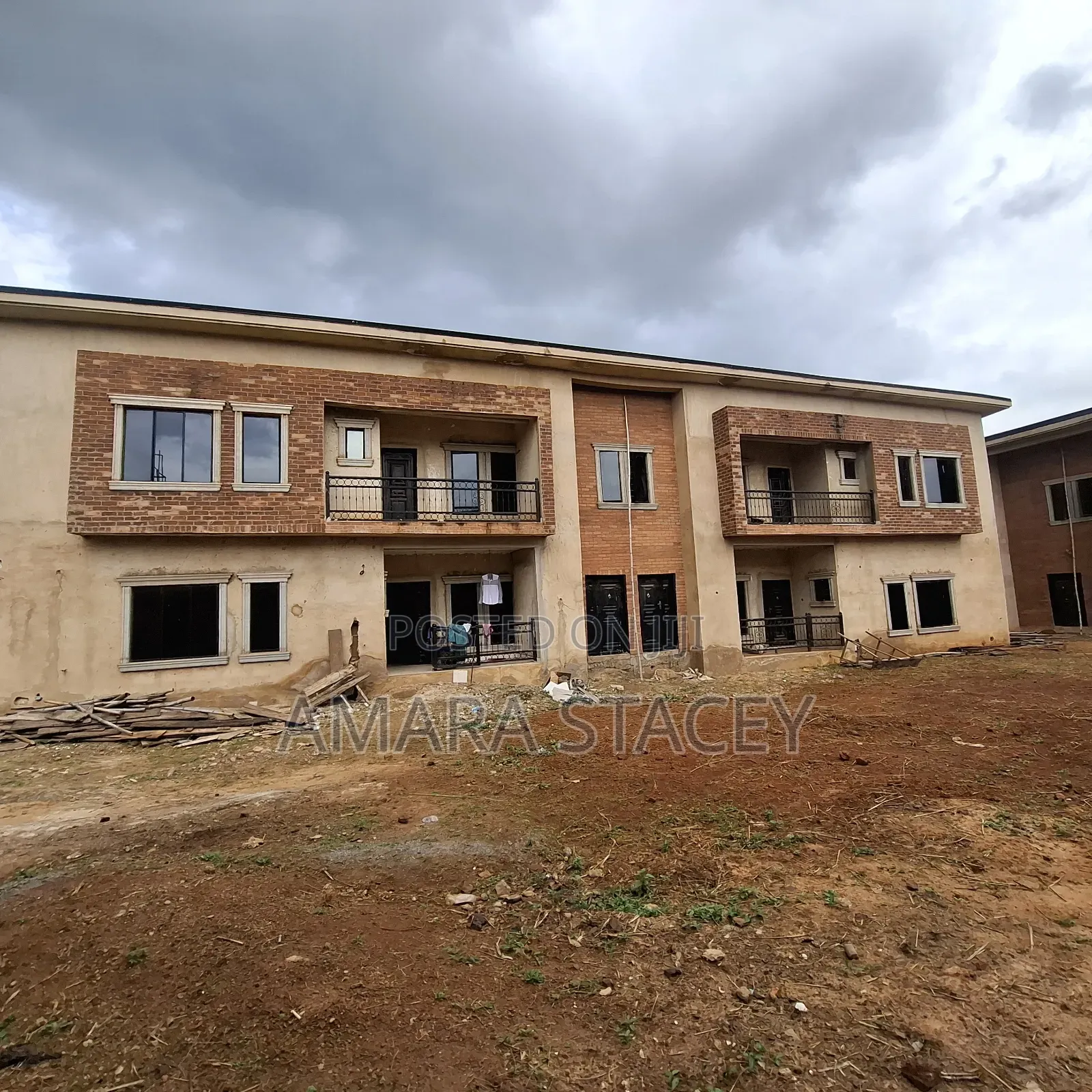 3bdrm Block of Flats in Enugu for sale