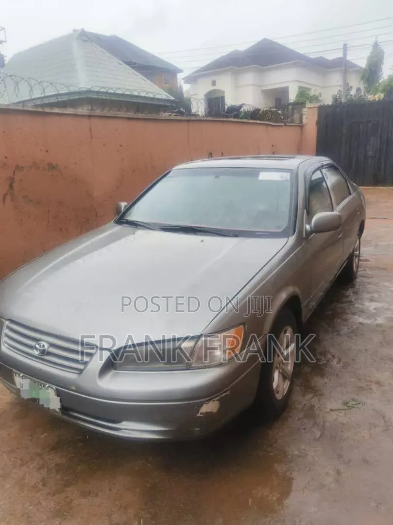 Toyota Camry 2001 Beige